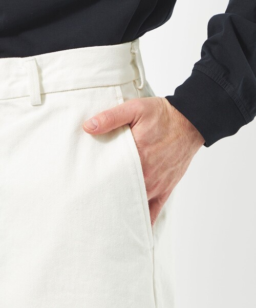 green label relaxing(グリーンレーベルリラクシング)の「シグネチャーデニム ワイド ノープリーツ パンツ(デニムパンツ・メンズ・ホワイト/ブラック・S/M/L)」の11枚目の写真