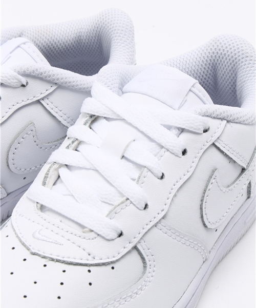 COMECHATTO&CLOSET（カムチャットアンドクロゼット）の「エアフォース1TD（スニーカー・キッズ・ブラック/ホワイト・13cm/14cm/15cm/16cm）」の11枚目の写真