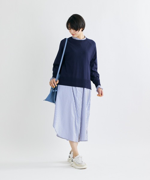 INED CLARO（イネドクラロ）の「【AIが導いた春ニット】ヴィスコースエステルクルーネックニット（ニット/セーター・レディース・ネイビー/スミクロ/グレー/オフホワイト/ベージュ・フリー）」の12枚目の写真