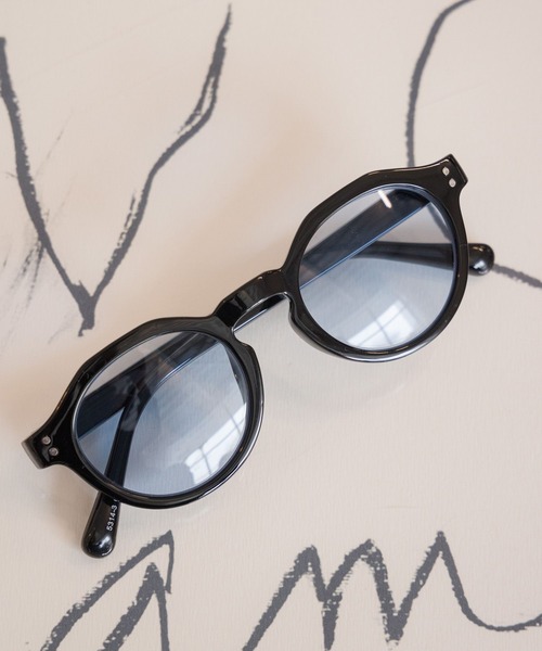Andemiu（アンデミュウ）の「カラーUVサングラス108891（サングラス・レディース・ブラック/グレー/ブラック系その他/ブラウン・FREE）」の3枚目の写真