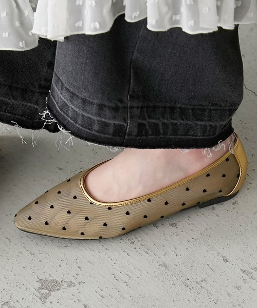 forksy.（フォルクシー）の「【forksy.】シアーハートフロッキーパンプス（パンプス・レディース・シルバー/アイボリー/ブラック/ゴールド・LL/L/M/S）」の11枚目の写真