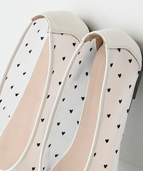 forksy.（フォルクシー）の「【forksy.】シアーハートフロッキーパンプス（パンプス・レディース・シルバー/アイボリー/ブラック/ゴールド・LL/L/M/S）」の6枚目の写真