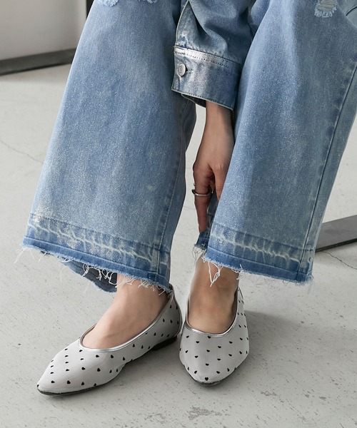 forksy.（フォルクシー）の「【forksy.】シアーハートフロッキーパンプス（パンプス・レディース・シルバー/アイボリー/ブラック/ゴールド・LL/L/M/S）」の10枚目の写真