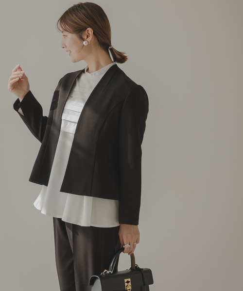 rectangle（レクタングル）の「フロントタックフレアブラウス（シャツ/ブラウス・レディース・ブラック/オフホワイト・FREE）」の16枚目の写真