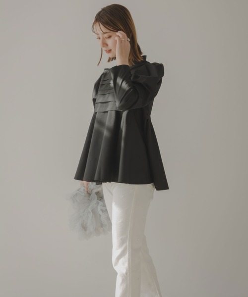 rectangle（レクタングル）の「フロントタックフレアブラウス（シャツ/ブラウス・レディース・ブラック/オフホワイト・FREE）」の6枚目の写真