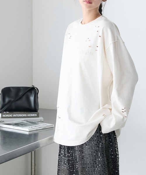 forksy.(フォルクシー)の「【forksy.】ダメージ加工ワンポイント刺繍ピグメントロンT(Tシャツ/カットソー・レディース・オフホワイト/ライトグリーン/ブラック・FREE)」の6枚目の写真