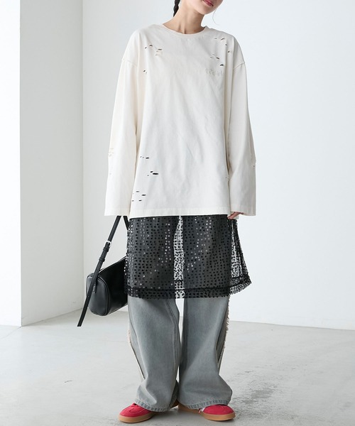 forksy.（フォルクシー）の「【forksy.】ダメージ加工ワンポイント刺繍