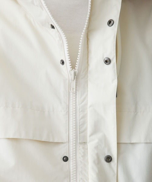 URBAN RESEARCH Sonny Label(アーバンリサーチサニーレーベル)の「撥水ナイロンマウンテンパーカー(マウンテンパーカー・メンズ・ホワイト/ブラック/カーキ・MEDIUM/LARGE)」の12枚目の写真