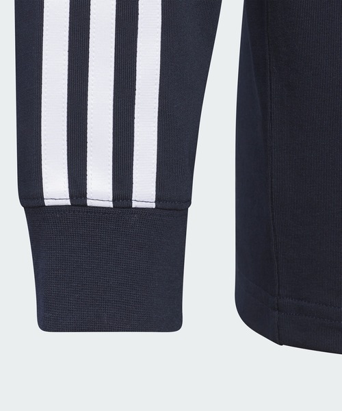 adidas(アディダス)の「エッセンシャルズ プラス レギュラーフィット スリーストライプス 長袖Tシャツ キッズ / ロンT / アディダス adidas(Tシャツ/カットソー・キッズ・ブルー/ブラック/ホワイト/ネイビー/パープル・110/120/130/140/150/160)」の18枚目の写真