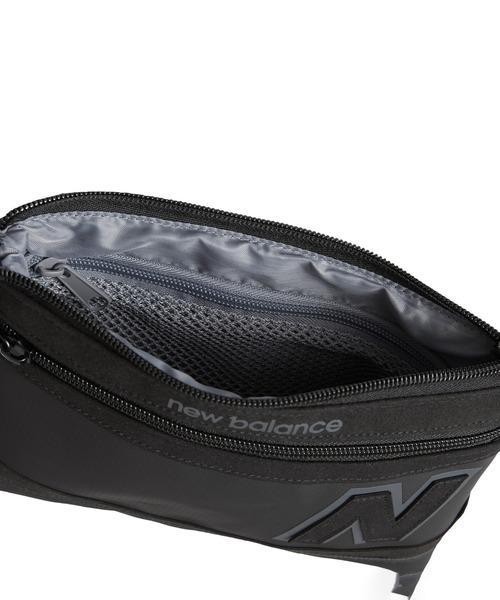 NEW BALANCE(ニューバランス)の「レガシーショルダーバッグ(ショルダーバッグ・メンズ・ライトベージュ/ブラック×ブラック・ONE SIZE)」の6枚目の写真