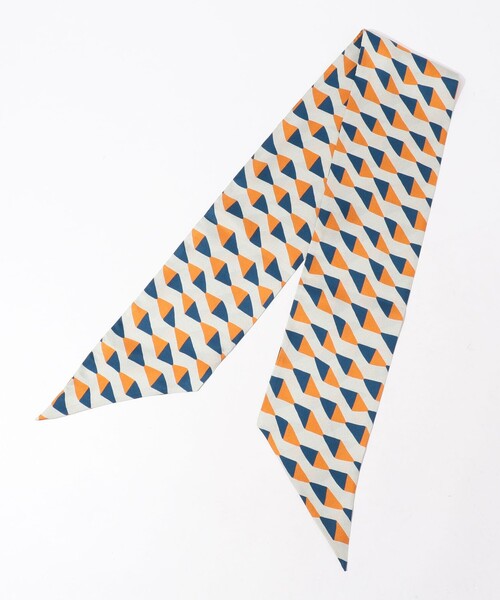 TOMORROWLAND （トゥモローランド）の「GMSC TWILLINO スカーフ（バンダナ/スカーフ・レディース・ベージュ系その他/グレー系その他2・FREE）」の5枚目の写真