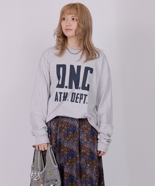 DOUBLE NAME(ダブルネーム)の「【RUSSELL別注】ヘビーウェイト BIGロゴロンTEE/ユニセックス可(Tシャツ/カットソー・レディース・オフホワイト/ライトグレー/ブラック・FREE)」の12枚目の写真