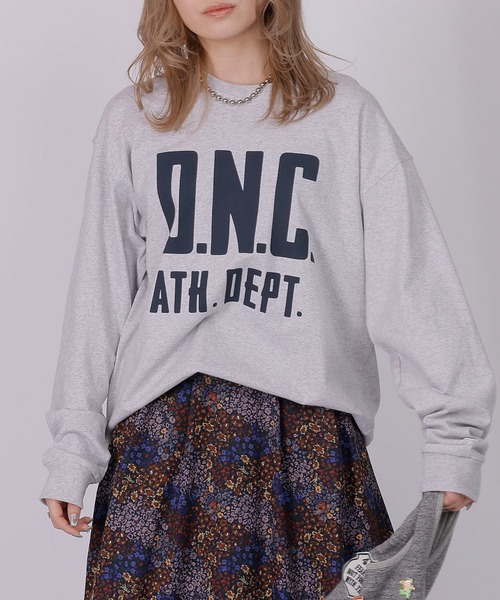 DOUBLE NAME(ダブルネーム)の「【RUSSELL別注】ヘビーウェイト BIGロゴロンTEE/ユニセックス可(Tシャツ/カットソー・レディース・オフホワイト/ライトグレー/ブラック・FREE)」の14枚目の写真