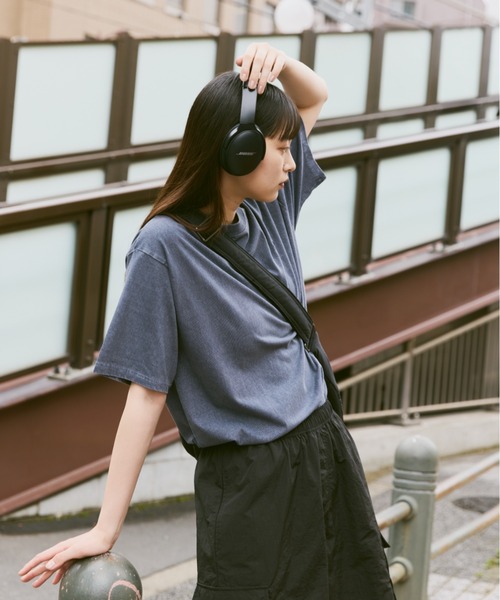 flaner（フラネ）の「Loose pigment logo tee / ルーズピグメントロゴT（Tシャツ/カットソー・レディース・ブラック/ネイビー/グレー・LARGE/MEDIUM）」の9枚目の写真