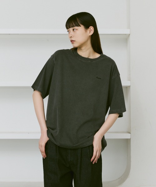 flaner（フラネ）の「Loose pigment logo tee / ルーズピグメントロゴT（Tシャツ/カットソー・レディース・ブラック/ネイビー/グレー・LARGE/MEDIUM）」の20枚目の写真