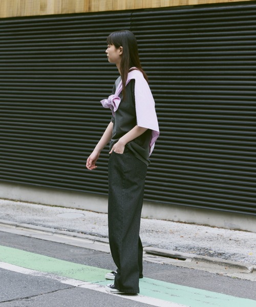 flaner（フラネ）の「Loose pigment logo tee / ルーズピグメントロゴT（Tシャツ/カットソー・レディース・ブラック/ネイビー/グレー・LARGE/MEDIUM）」の12枚目の写真