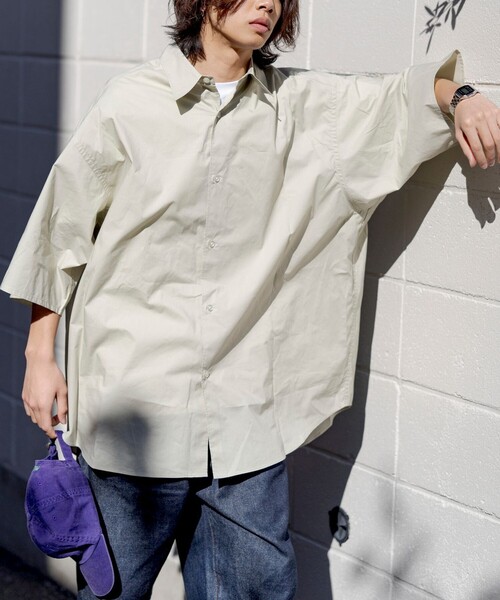 FREAK'S STORE(フリークスストア)の「限定展開 SUPER BIG S/S レギュラーカラーシャツ / ビッグシルエット(シャツ/ブラウス・メンズ・ブルー系その他/ホワイト系その他/サックスブルー/オリーブ/ベージュ/ブラック/チャコールグレー/ホワイト・SMALL/MEDIUM/LARGE)」の5枚目の写真