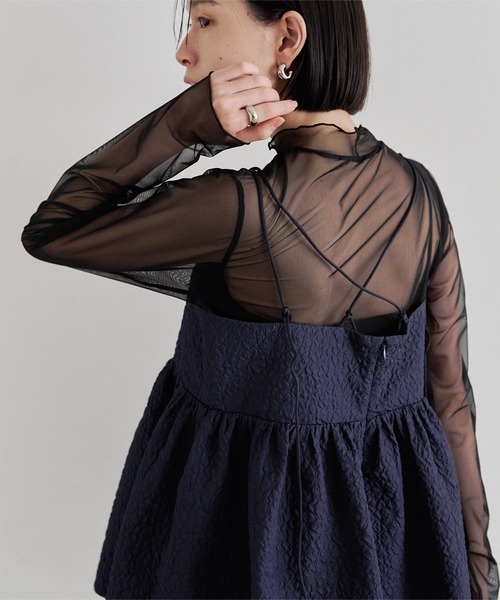 titivate(ティティベイト)の「フラワージャガードキャミソールトップス(キャミソール・レディース・ネイビー/ブラック/アイボリー・M)」の6枚目の写真