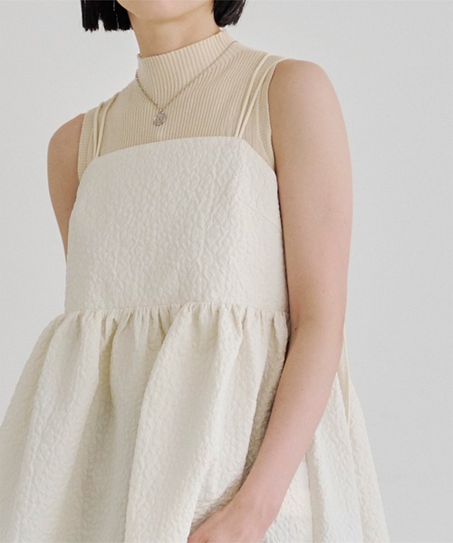 titivate(ティティベイト)の「フラワージャガードキャミソールトップス(キャミソール・レディース・ネイビー/ブラック/アイボリー・M)」の9枚目の写真