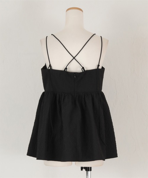 titivate(ティティベイト)の「フラワージャガードキャミソールトップス(キャミソール・レディース・ネイビー/ブラック/アイボリー・M)」の17枚目の写真