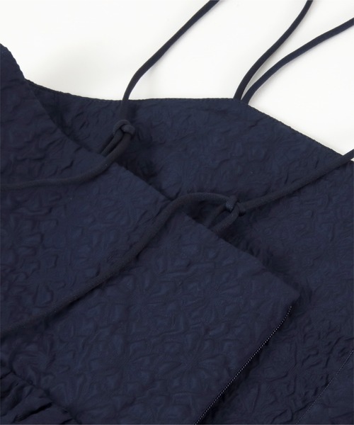 titivate(ティティベイト)の「フラワージャガードキャミソールトップス(キャミソール・レディース・ネイビー/ブラック/アイボリー・M)」の14枚目の写真