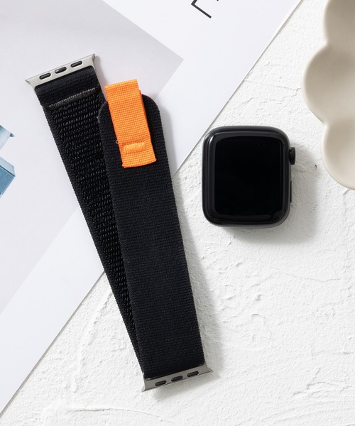 emonique(エモニーク)の「ナイロン製 Apple Watch バンド スマートウォッチバンド【38/40/41/42/44/45/49mm対応】(デジタル腕時計・メンズ・グレー系その他/グレー/オレンジ/オフホワイト/その他1/アーミー/レインボー/チャコールグレー/ライトグレー/その他2/ブラック/グレー系その他3/ワインレッド/ホワイト/グレー系その他2/ダークブルー/マルチ/ネイビー・38/42)」の4枚目の写真