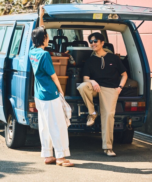 FREAK'S STORE(フリークスストア)の「限定展開 CHUMS×FREAK'S STORE/チャムス 別注 バックプリント クルーネックTシャツ/WHO IS BOOBY BIRD(Tシャツ/カットソー・メンズ・サックスブルー/ブラック/ホワイト/ベージュ・MEDIUM/LARGE/SMALL/X-LARGE)」の5枚目の写真