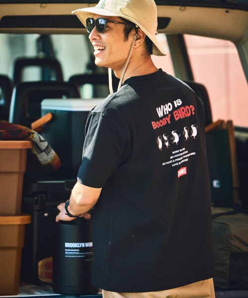 FREAK'S STORE(フリークスストア)の「限定展開 CHUMS×FREAK'S STORE/チャムス 別注 バックプリント クルーネックTシャツ/WHO IS BOOBY BIRD(Tシャツ/カットソー・メンズ・サックスブルー/ブラック/ホワイト/ベージュ・MEDIUM/LARGE/SMALL/X-LARGE)」の11枚目の写真