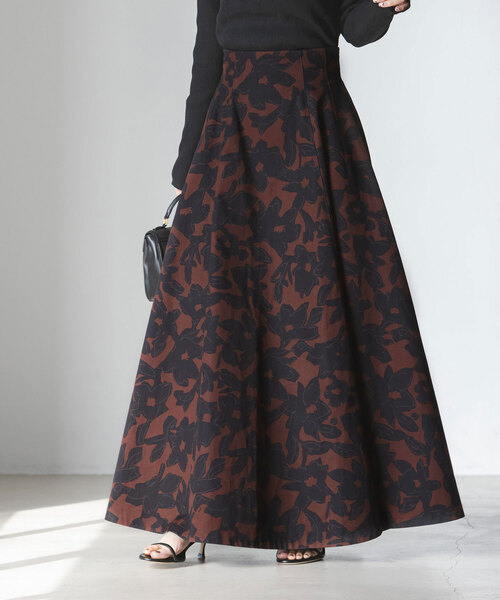 Noble ノーブル　アルチザンフラワープリントフレアスカート　新品タグ付　38 Noble（ノーブル）の「アルチザンフラワープリントフレア