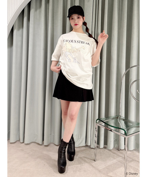 MIIA(ミーア)の「【Disney/ピーター・パン】グラフィックプリントビッグTシャツ(Tシャツ/カットソー・レディース・オフホワイト/ブラック・FREE)」の4枚目の写真