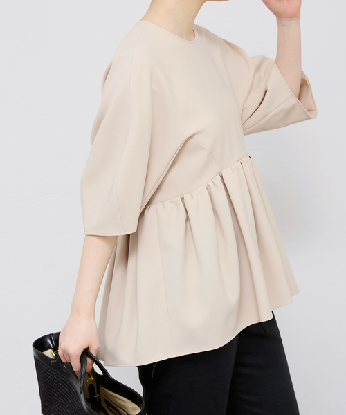 IENA（イエナ）の「ペプラムギャザーブラウス（シャツ/ブラウス・レディース・ベージュ/ネイビー・FREE）」の20枚目の写真