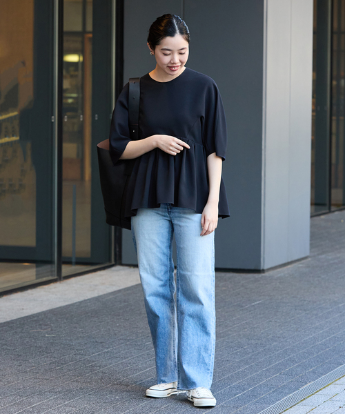 IENA（イエナ）の「ペプラムギャザーブラウス（シャツ/ブラウス・レディース・ベージュ/ネイビー・FREE）」の15枚目の写真