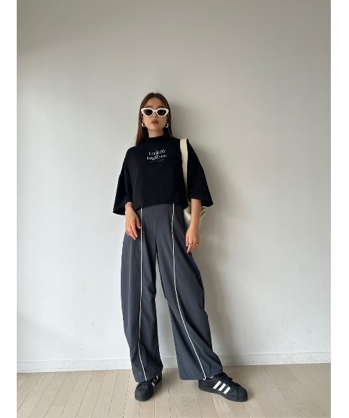 TRUNC（トランクエイティーエイト）の「Mock Neck Logo TEE（Tシャツ/カットソー・レディース・アイボリー/ブラック・FREE）」の21枚目の写真