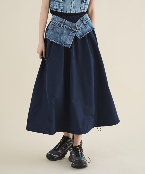 MERLOT（メルロー）の「デニム×ナイロンコンビスカート（デニムスカート・レディース・ネイビー・FREE）」の20枚目の写真