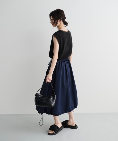 MERLOT（メルロー）の「デニム×ナイロンコンビスカート（デニムスカート・レディース・ネイビー・FREE）」の16枚目の写真