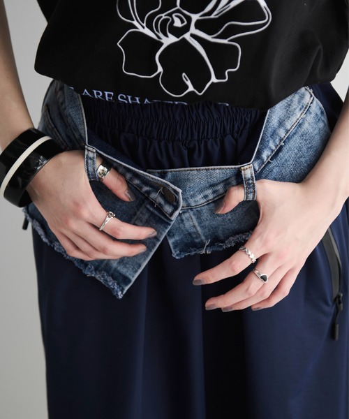 MERLOT（メルロー）の「デニム×ナイロンコンビスカート（デニムスカート・レディース・ネイビー・FREE）」の18枚目の写真