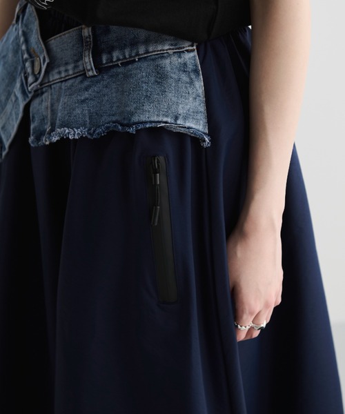MERLOT（メルロー）の「デニム×ナイロンコンビスカート（デニムスカート・レディース・ネイビー・FREE）」の19枚目の写真