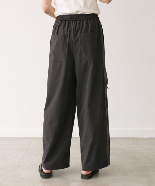 RIVE DROITE(リヴドロワ)の「イージートラックパンツ(その他パンツ・レディース・ブラック/ベージュ・38/36)」の9枚目の写真