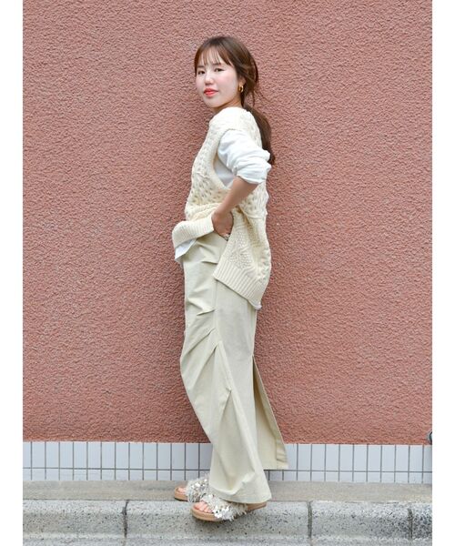 Ungrid(アングリッド)の「【WEB限定】パッチワークケーブルニットベスト(ベスト・レディース・チャコールグレー/アイボリー/グリーン・FREE)」の18枚目の写真