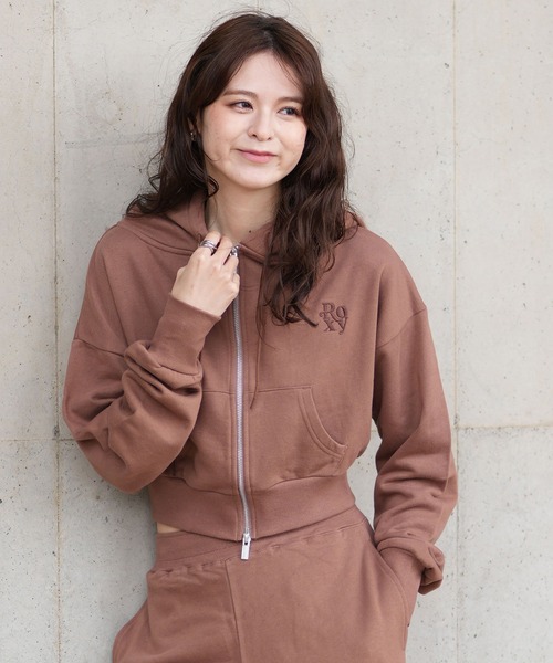 ROXY ショート丈ダブルジップアップパーカー 新品タグ付き ROXY ショート丈ダブルジップアップパーカー 新品タグ付き
