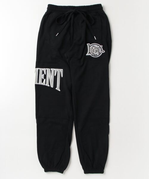 RE730（アールイーセブンサーティー）の「【RE730】ワッペン付きジョガーパンツ　ユニセックス（その他パンツ・メンズ・ブラック/アイボリー/オレンジ/ブルー・LARGE/MEDIUM/SMALL）」の20枚目の写真