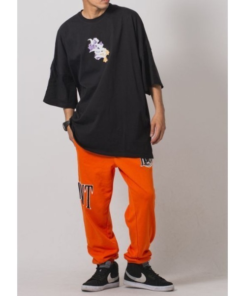 RE730（アールイーセブンサーティー）の「【RE730】ワッペン付きジョガーパンツ　ユニセックス（その他パンツ・メンズ・ブラック/アイボリー/オレンジ/ブルー・LARGE/MEDIUM/SMALL）」の12枚目の写真