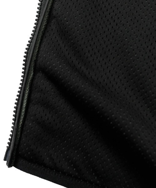 MARMOT（マーモット）の「【Marmot】Lodge Fleece Vest / ロッジフリースベスト（ベスト・メンズ・パープル/ブラック/カーキ・X-LARGE/MEDIUM/LARGE）」の18枚目の写真