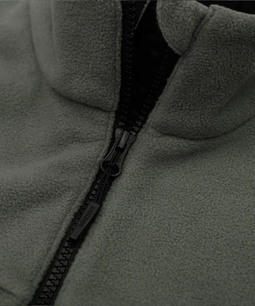 MARMOT（マーモット）の「【Marmot】Lodge Fleece Vest / ロッジフリースベスト（ベスト・メンズ・パープル/ブラック/カーキ・X-LARGE/MEDIUM/LARGE）」の13枚目の写真