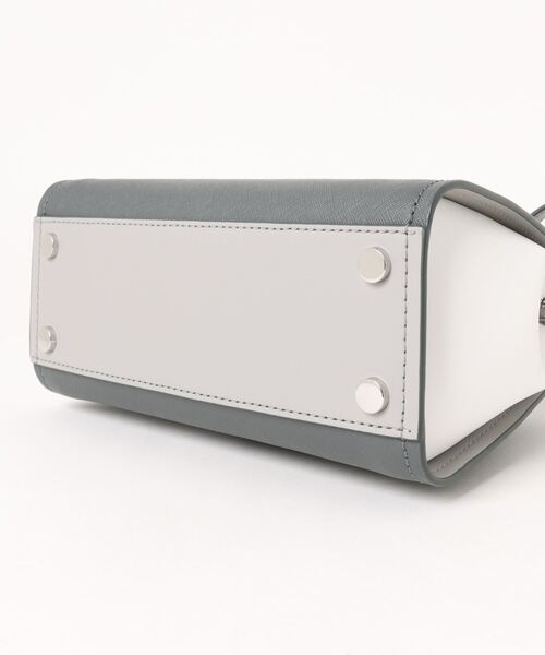 MICHAEL KORS（マイケルコース）の「MARILYN クロスボディ スモール（ショルダーバッグ・レディース・グレー系その他・FREE）」の6枚目の写真