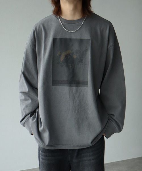 welise（ウェライズ）の「【welise/ウェライズ】ヴィンテージピグメント ヘビーウェイトコットン モードフラワープリント オーバーロンT（Tシャツ/カットソー・メンズ・ブラック系その他3/ブラック系その他/グレー系その他3/グレー系その他2/ブラック系その他4/グレー系その他4/グレー系その他/ブラック系その他2/グレー系その他5/ブラック系その他5・S/L/M）」の7枚目の写真