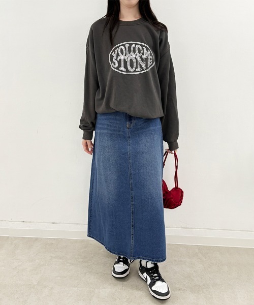 Doux Belle(ドゥーベル)の「フレアロングデニムスカート(スカート・レディース・ワンウォッシュ/ブルー/ネイビー・SMALL/MEDIUM/LARGE/X-LARGE)」の6枚目の写真