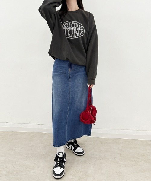 Doux Belle(ドゥーベル)の「フレアロングデニムスカート(スカート・レディース・ワンウォッシュ/ブルー/ネイビー・SMALL/MEDIUM/LARGE/X-LARGE)」の7枚目の写真