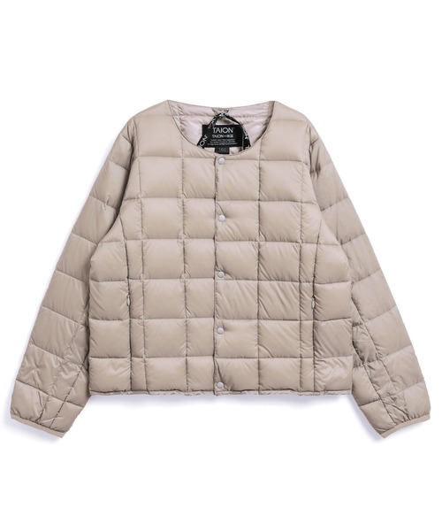 TAION（タイオン）の「【TAION(タイオン)】〈キッズ〉ベーシック クルーネックボタン インナーダウンジャケット（ダウンジャケット/コート・キッズ・ダークオリーブ/カーキ/ブラウン系1/ブラック系3/レッド系その他/チョコ/ミント/ブラック/ライム/バーガンディー/グレー/サンドベージュ/レモンイエロー/ネイビー系6/ダークパープル/ベージュ/ラベンダー/ダークオレンジ/ダークネイビー/オレンジ/ネイビー/チャコール/チャコールグレー/キャメル/ダークグリーン/ライトピンク/オリーブ/ダークブルー/モカ/ライトブルー/オフホワイト/ケリーグリーン/ライトグレー/ベージュ系5・130/110/150/140/120/100）」の12枚目の写真