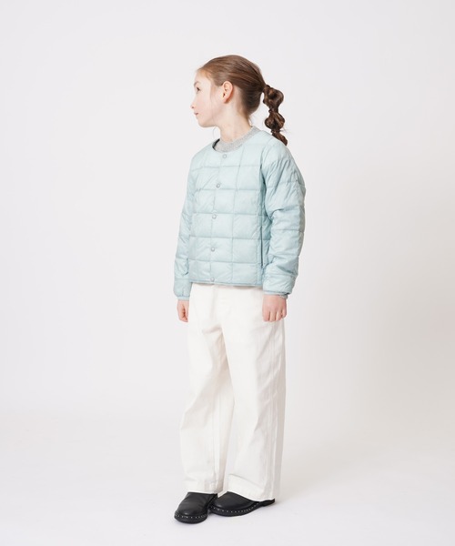 TAION（タイオン）の「【TAION(タイオン)】〈キッズ〉ベーシック クルーネックボタン インナーダウンジャケット（ダウンジャケット/コート・キッズ・ダークオリーブ/カーキ/ブラウン系1/ブラック系3/レッド系その他/チョコ/ミント/ブラック/ライム/バーガンディー/グレー/サンドベージュ/レモンイエロー/ネイビー系6/ダークパープル/ベージュ/ラベンダー/ダークオレンジ/ダークネイビー/オレンジ/ネイビー/チャコール/チャコールグレー/キャメル/ダークグリーン/ライトピンク/オリーブ/ダークブルー/モカ/ライトブルー/オフホワイト/ケリーグリーン/ライトグレー/ベージュ系5・130/110/150/140/120/100）」の19枚目の写真